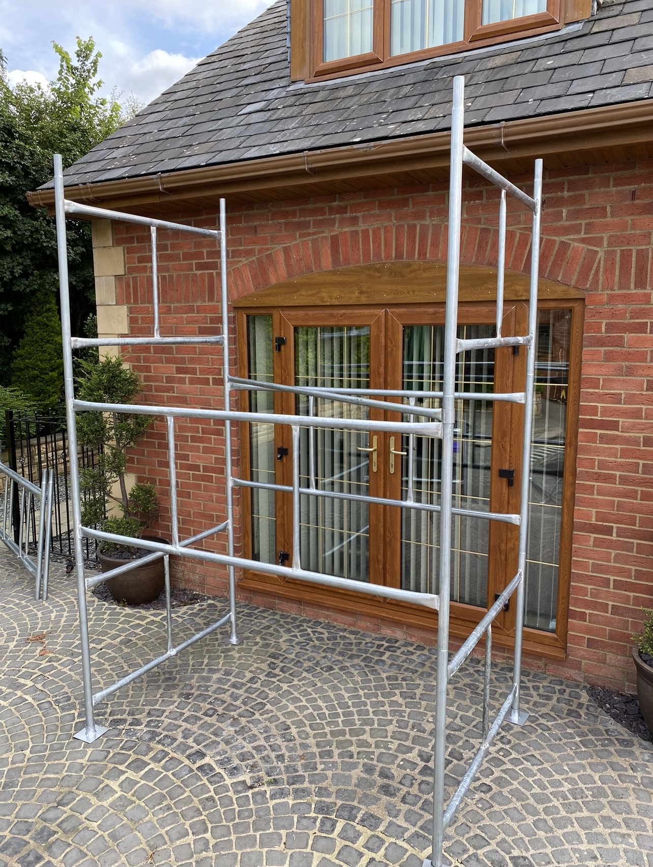 Tower Scaffolding - Image 5
